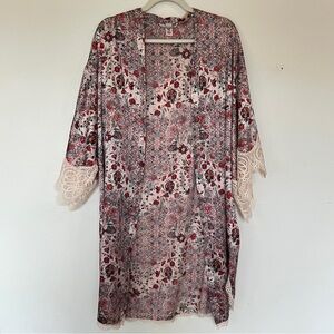 Victoria's Secret Floral Lace Robe Kimono XS Lingerie Honeymoon Wedding Date